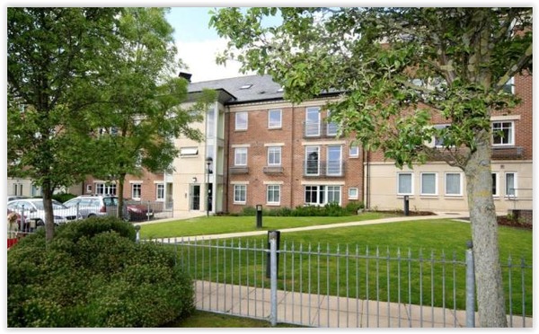 Fulford Place两居室公寓